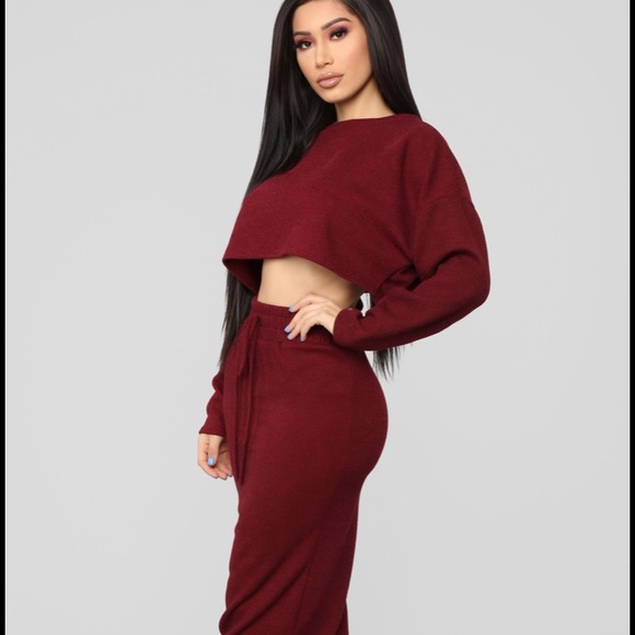 A Beautiful Night Skirt Set - Burgundy - Picture 3 of 8